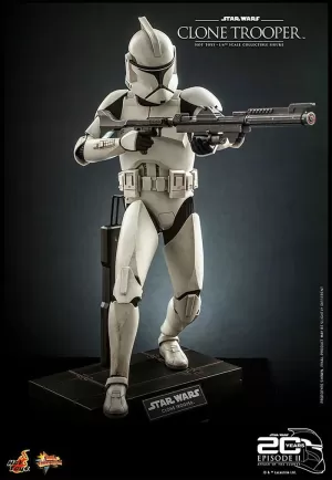 CLONE TROOPER SIXTH SCALE FIGURE BY HOT TOYS
